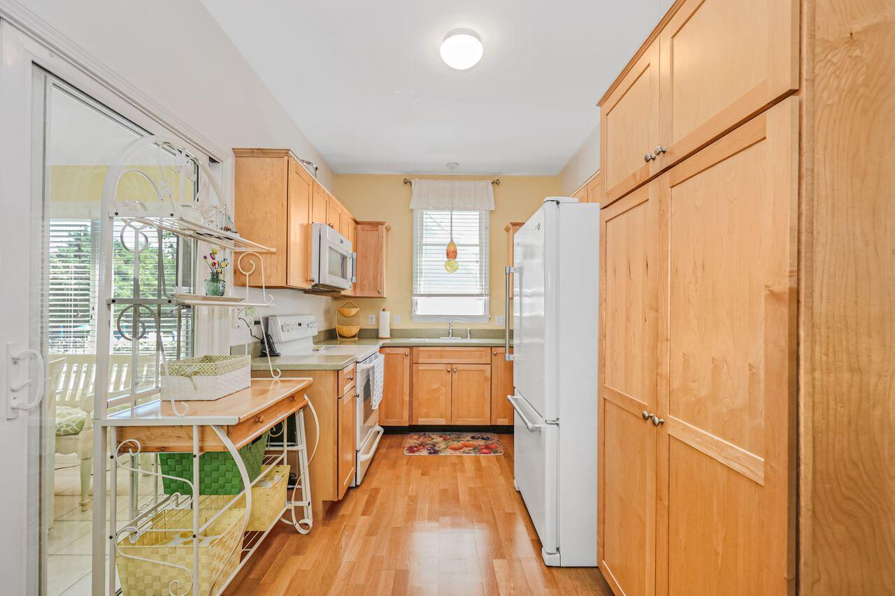 454 Post Road, Unit 105 Wells, ME 04090 - Photo 12 of 37 untitled-13-5