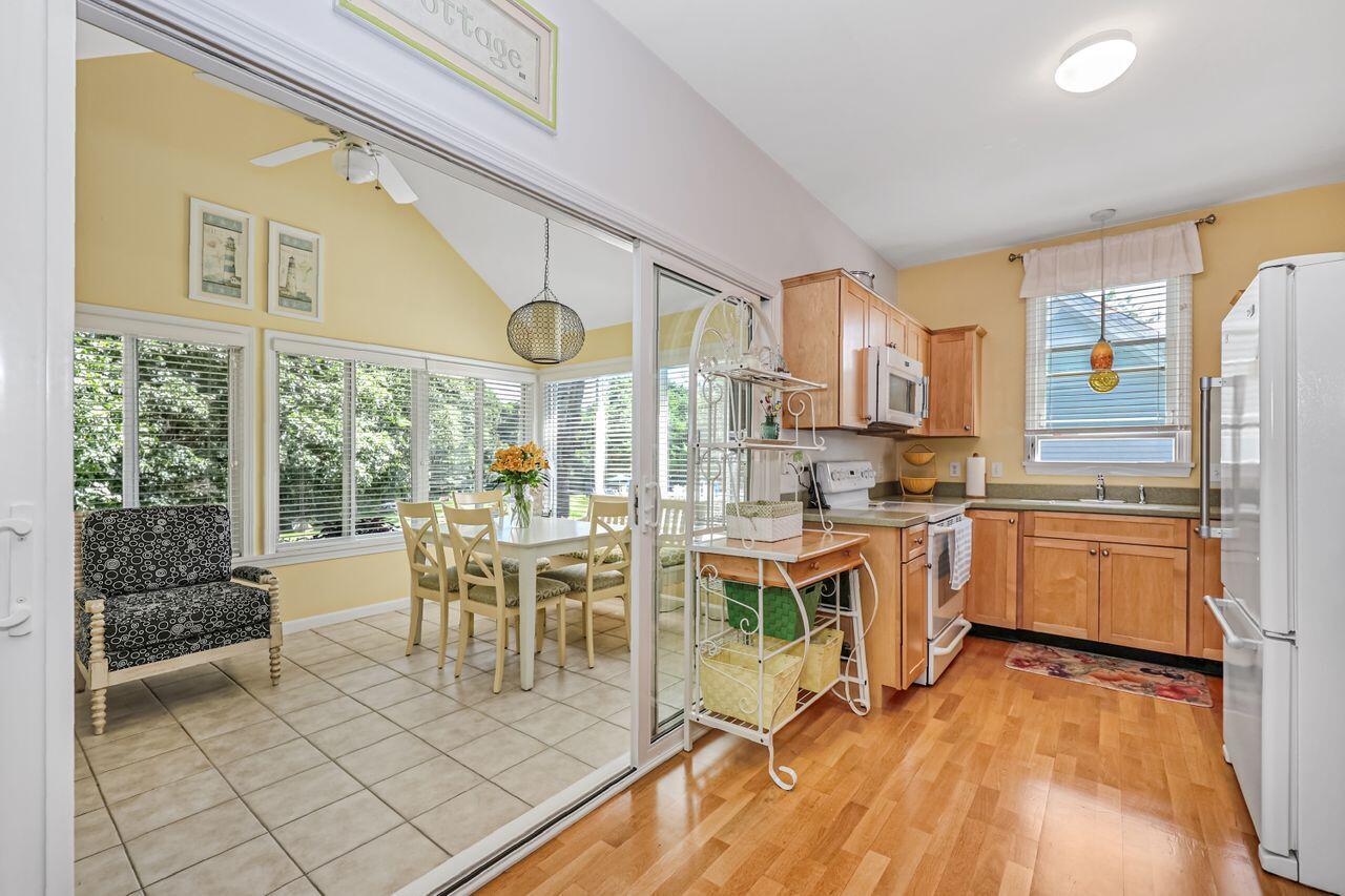 454 Post Road, Unit 105 Wells, ME 04090 - Photo 16 of 37 untitled-19-4