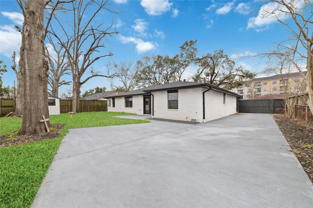 $799,000 | 1830 Locksford Street, Houston, TX 77008