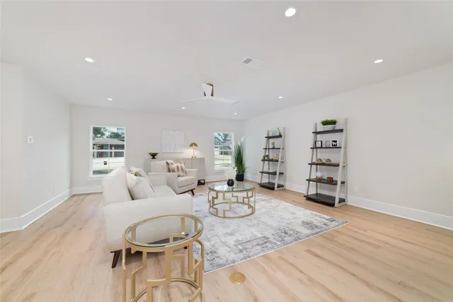 $799,000 | 1830 Locksford Street, Houston, TX 77008