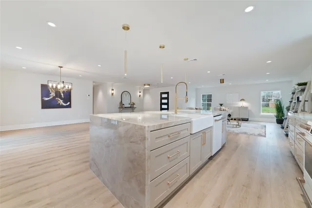 $799,000 | 1830 Locksford Street, Houston, TX 77008