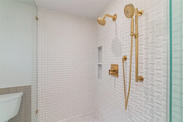 $799,000 | 1830 Locksford Street, Houston, TX 77008