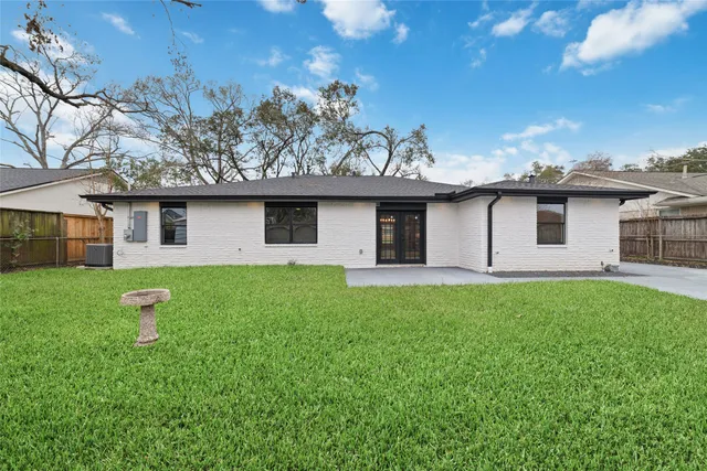 $799,000 | 1830 Locksford Street, Houston, TX 77008