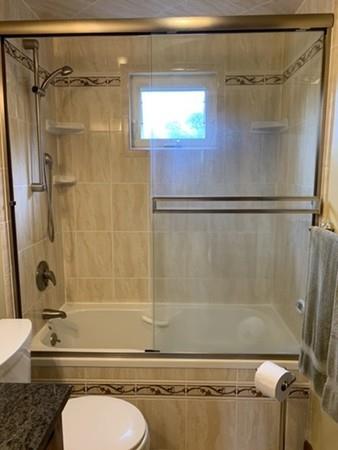 290 Sterling Road Lancaster, MA 01523 - Photo 16 of 41