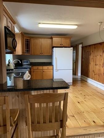290 Sterling Road Lancaster, MA 01523 - Photo 10 of 41