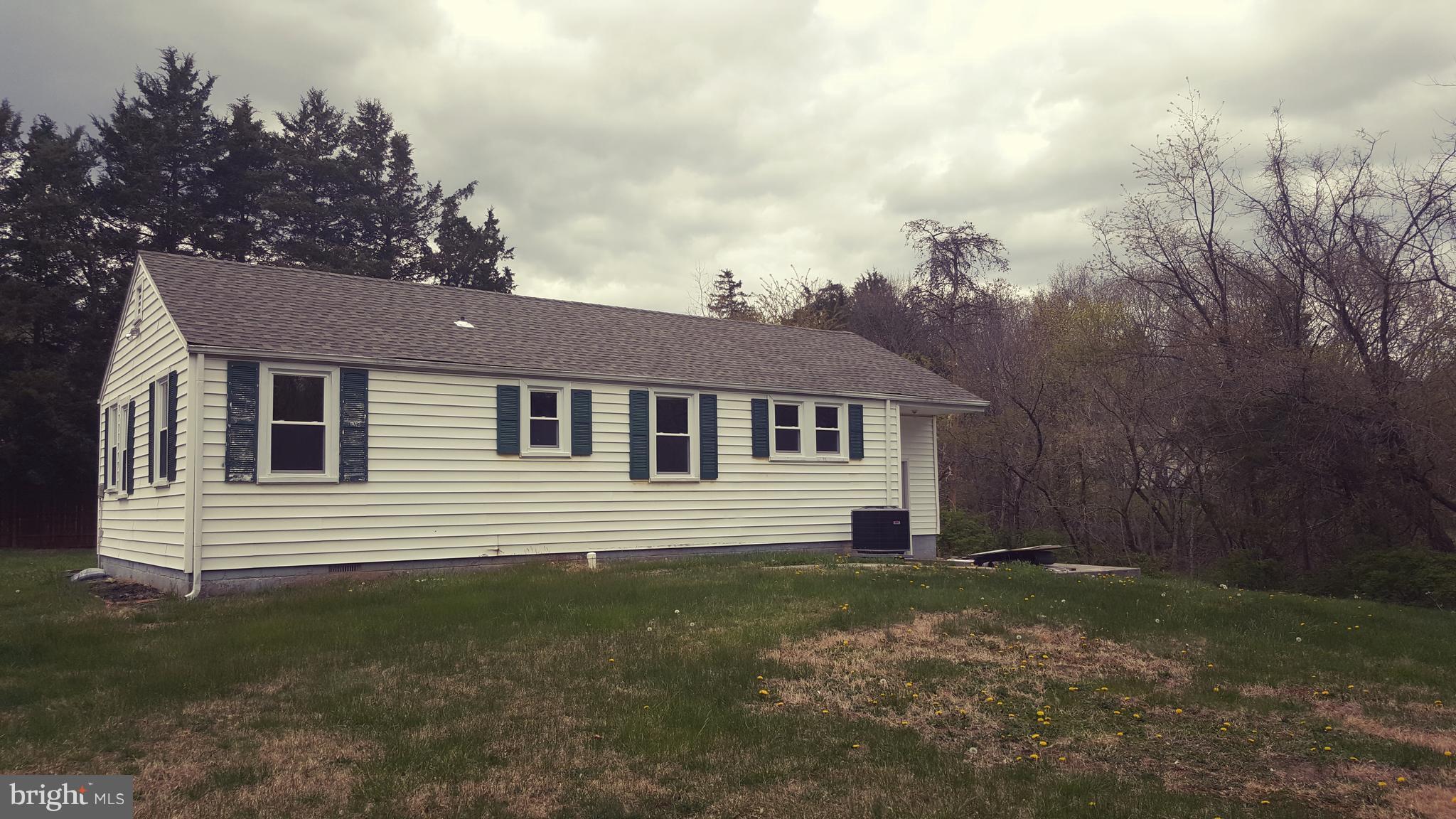 141 Whipporwill Road Front Royal, VA 22630 - Photo 11 of 12 Exterior (Front)