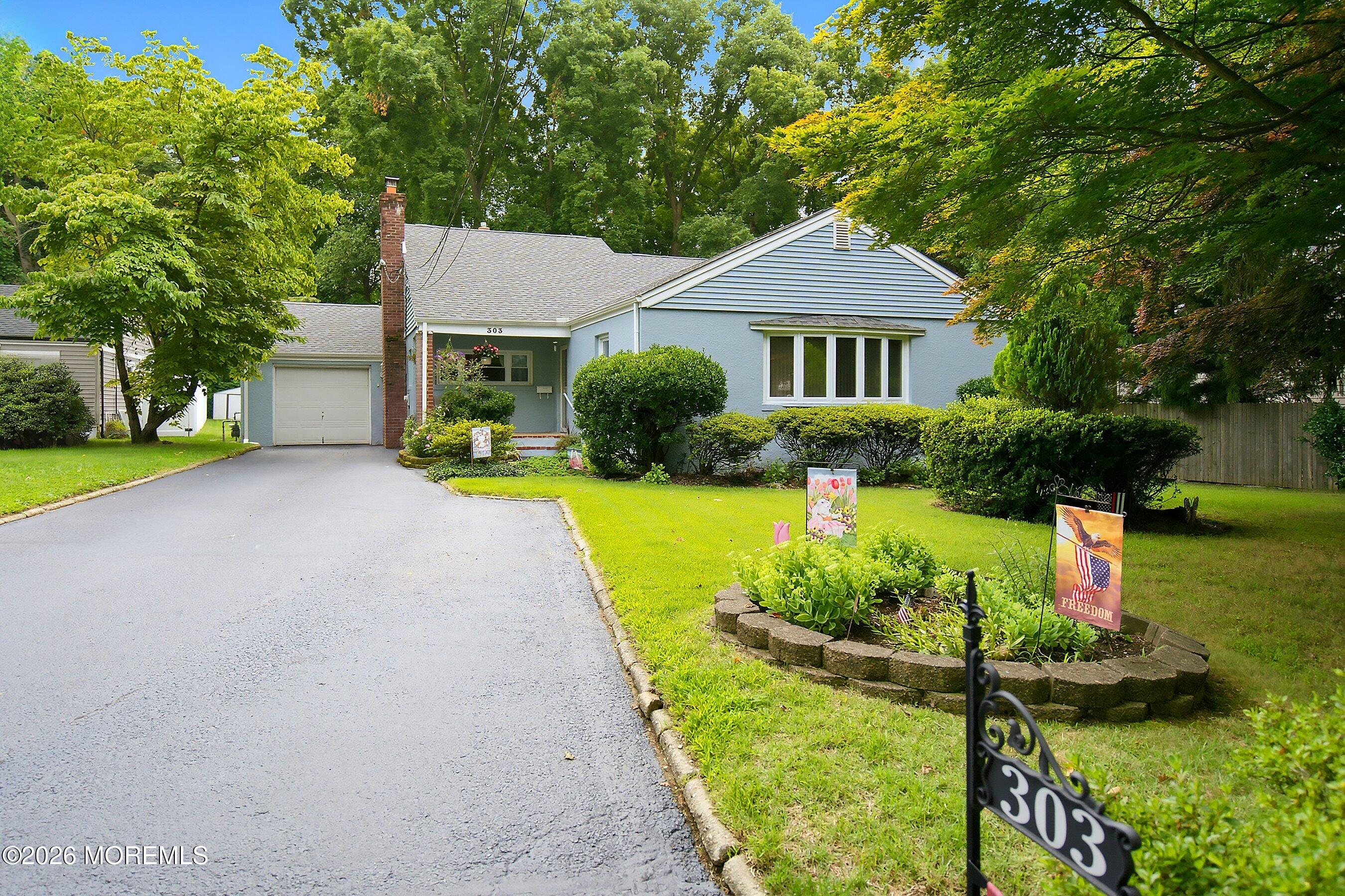 303 Florence Road Middletown, NJ 07748 - Photo 5 of 47 04-Front Left