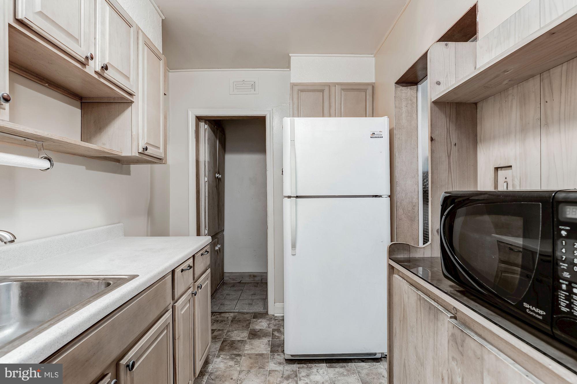 8261 Kavanagh Road Baltimore, MD 21222 - Photo 11 of 28 Kitchen