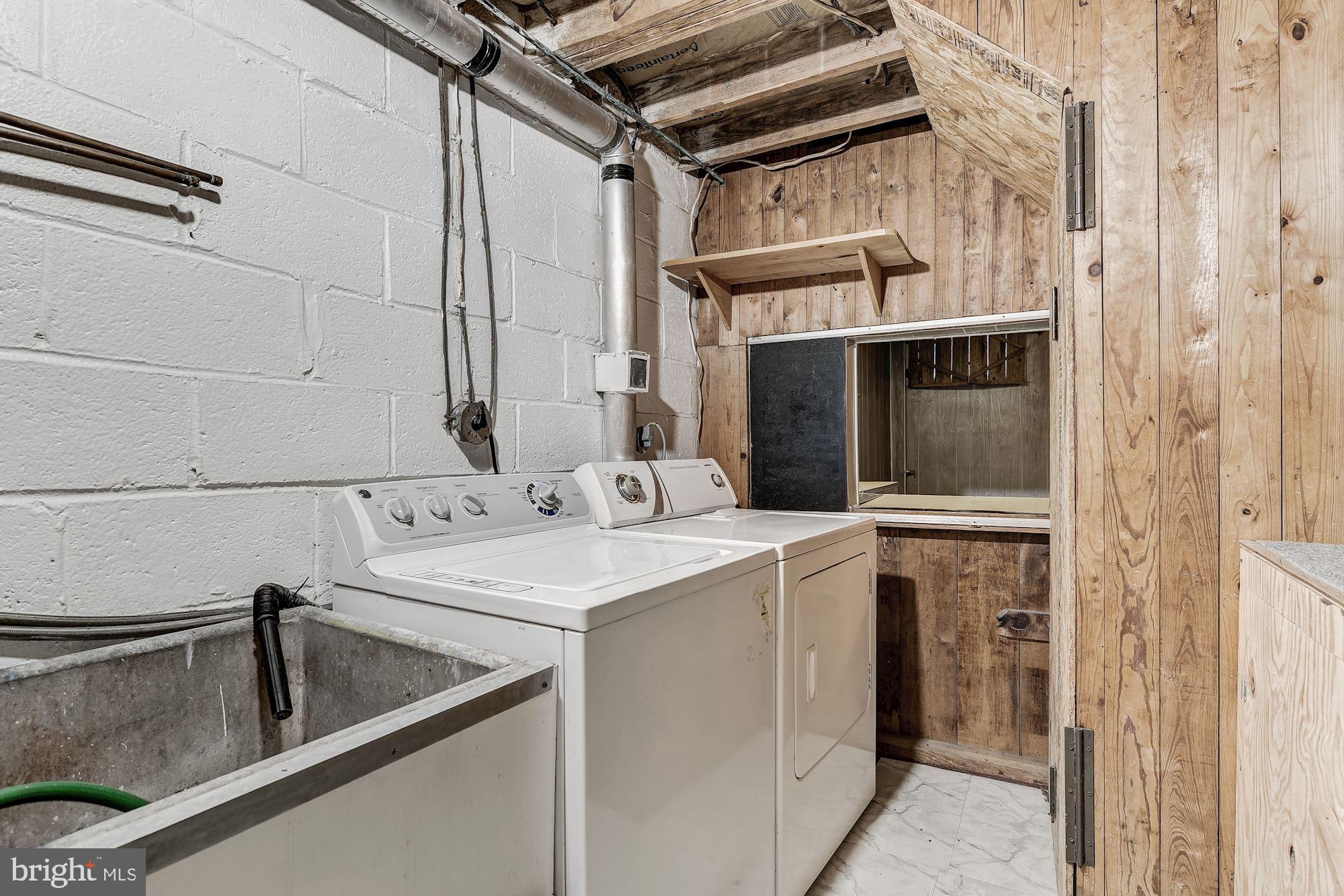 8261 Kavanagh Road Baltimore, MD 21222 - Photo 21 of 28 Laundry Room