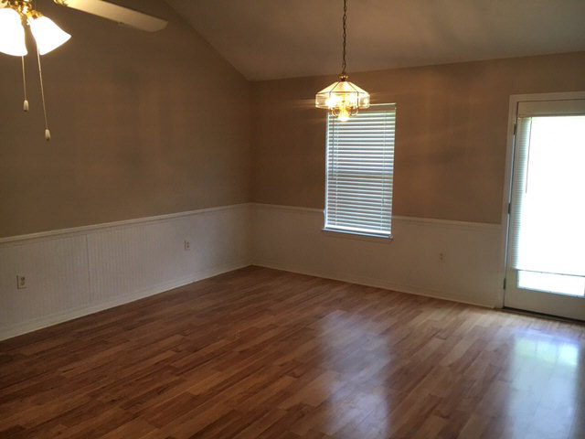19795 Quartz Lane Robertsdale, AL 36567 - Photo 6 of 11 dining area