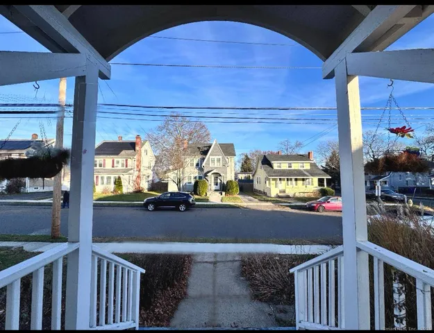 $380,000 | 71 Oakland Street, Stratford, CT 06615