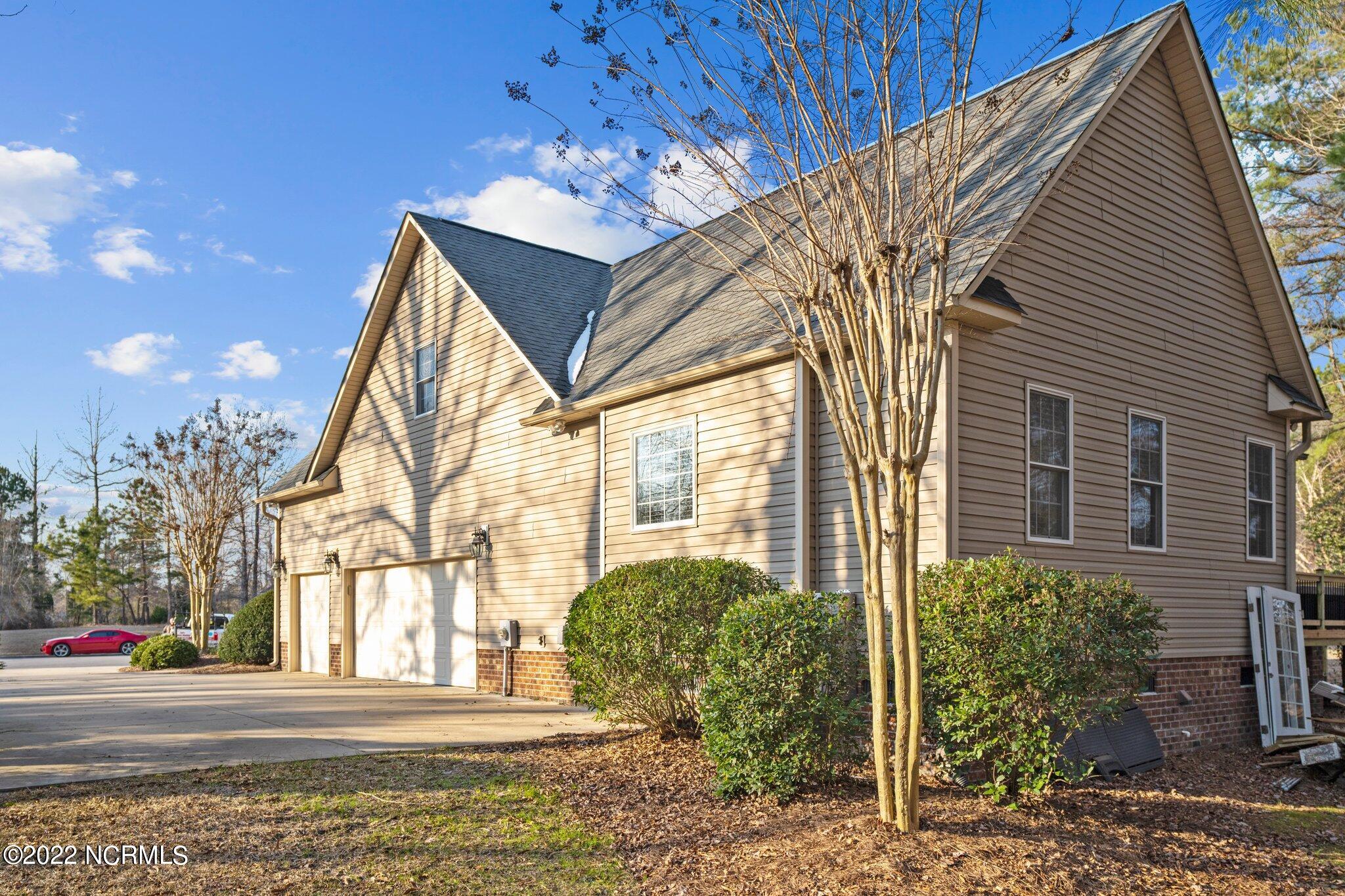 121 Friburg Road New Bern, NC 28562 - Photo 6 of 51 6-web-or-mls-A1C01457