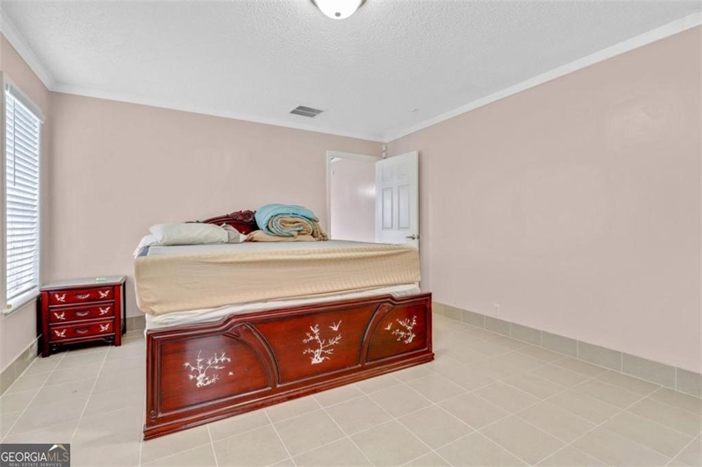 397 Reed Brawner Road Royston, GA 30662 - Photo 10 of 35 a utility room with dryer and washer