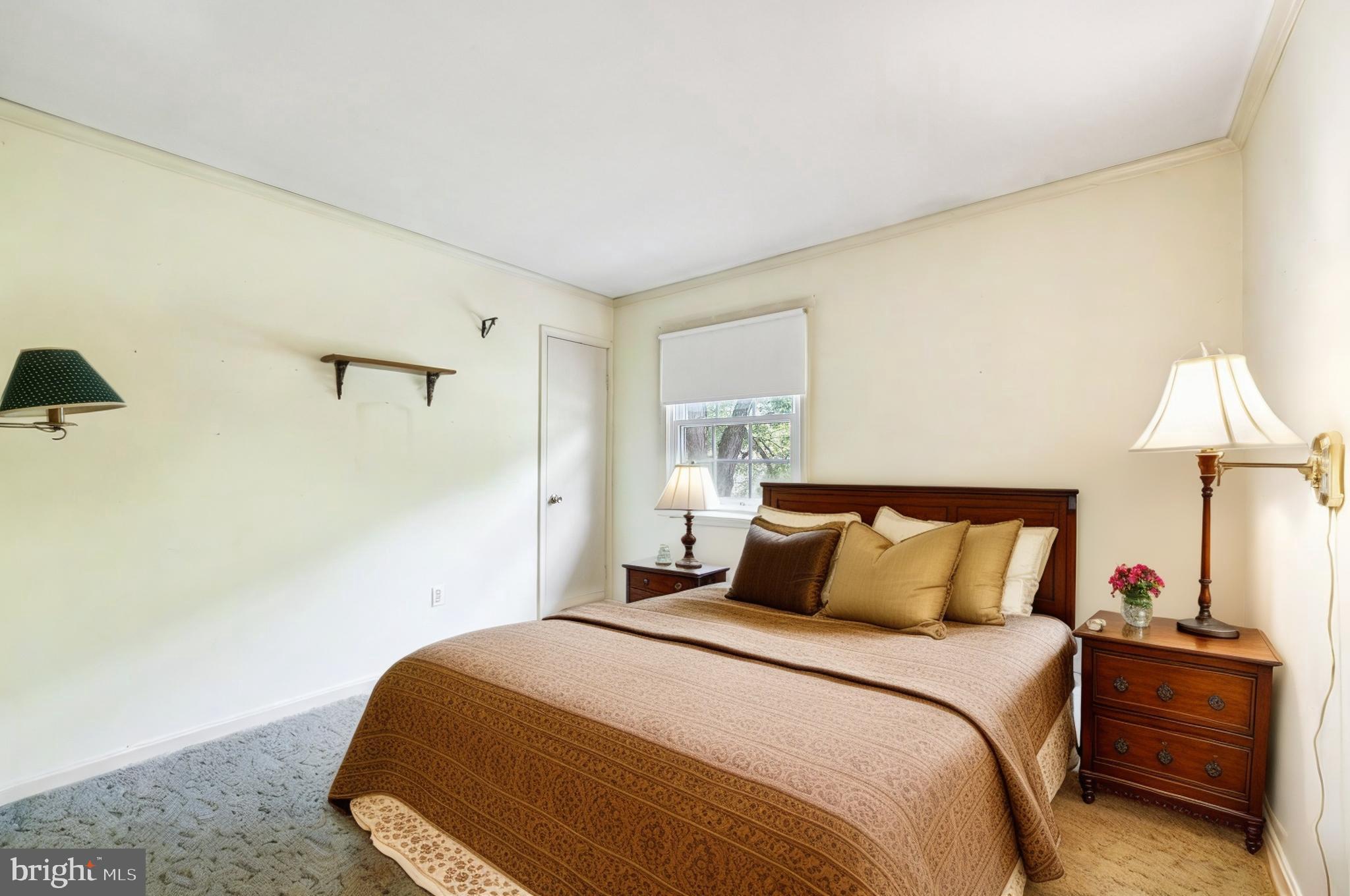 889 Diamond Drive Gaithersburg, MD 20878 - Photo 17 of 21 Upper Bedroom 2!