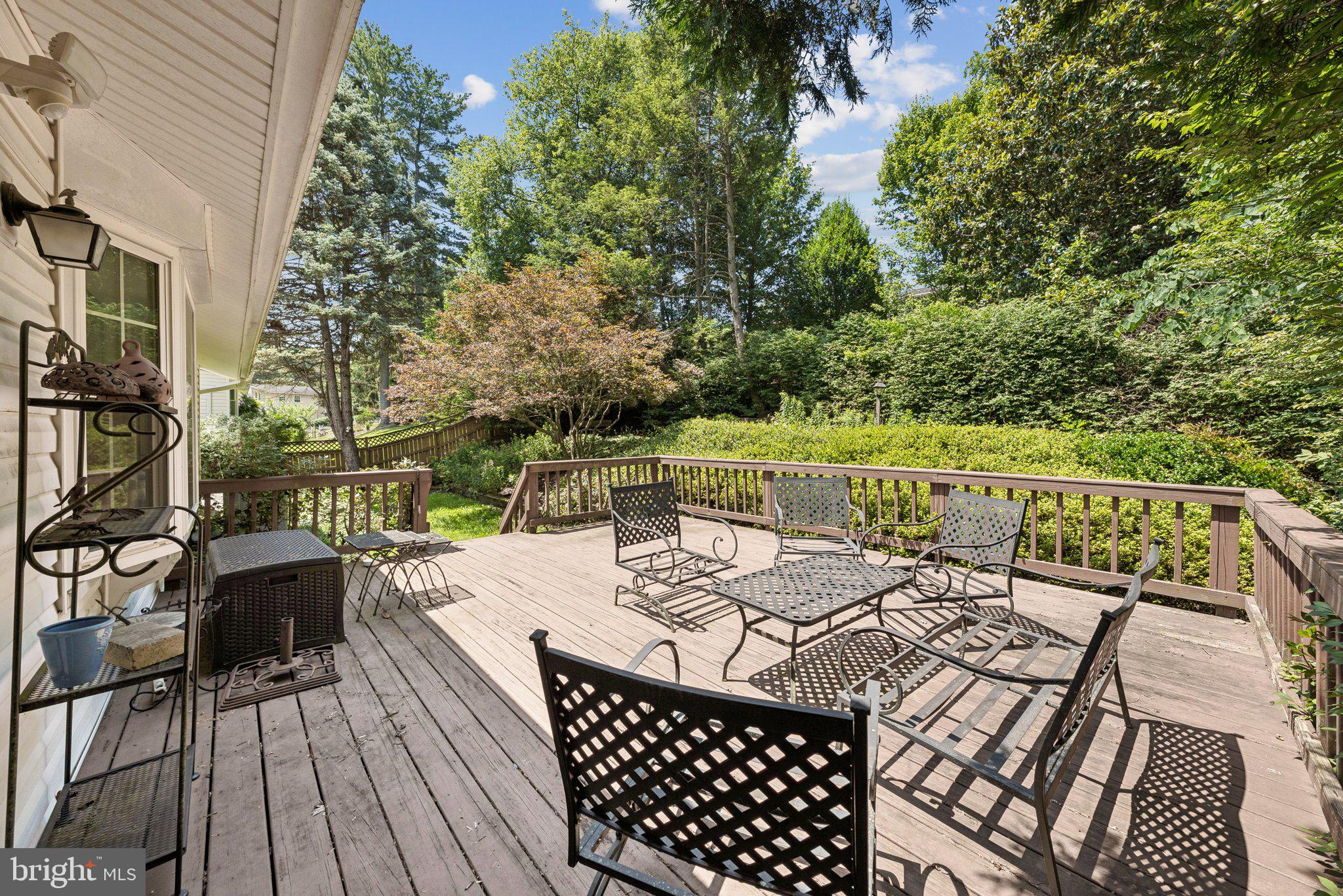 889 Diamond Drive Gaithersburg, MD 20878 - Photo 3 of 21 Quiet deck with fenced two tier landscaped yard!