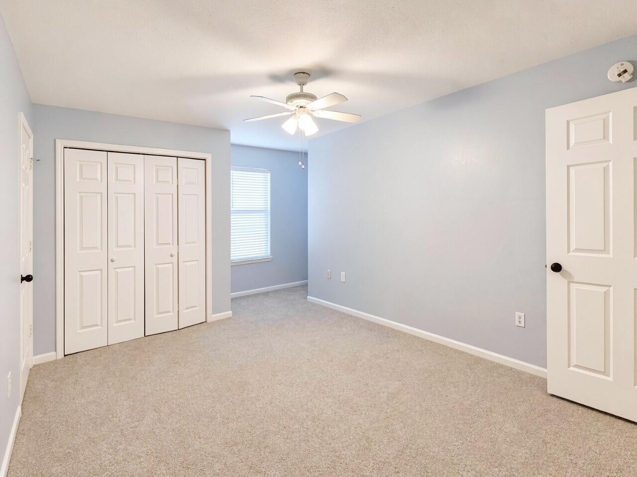 1014 Airport Road, Unit 121 Destin, FL 32541 - Photo 15 of 24 28-interior_primary_bedroom_2