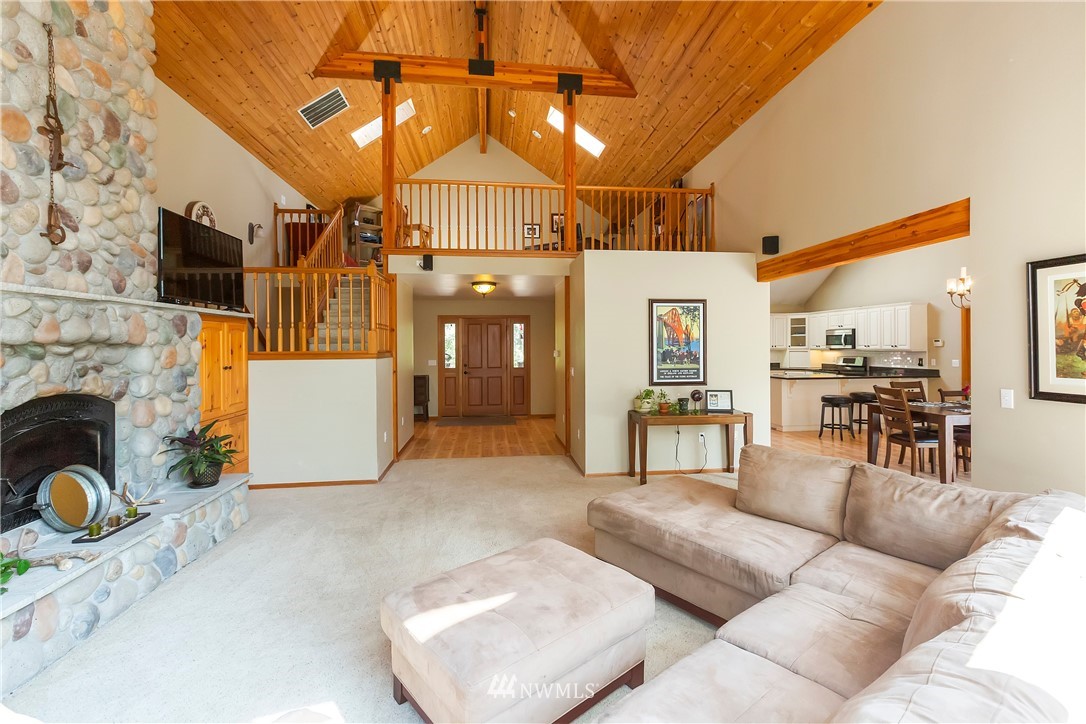 20408 Patterson Road East Orting, WA 98360 - Photo 8 of 25
