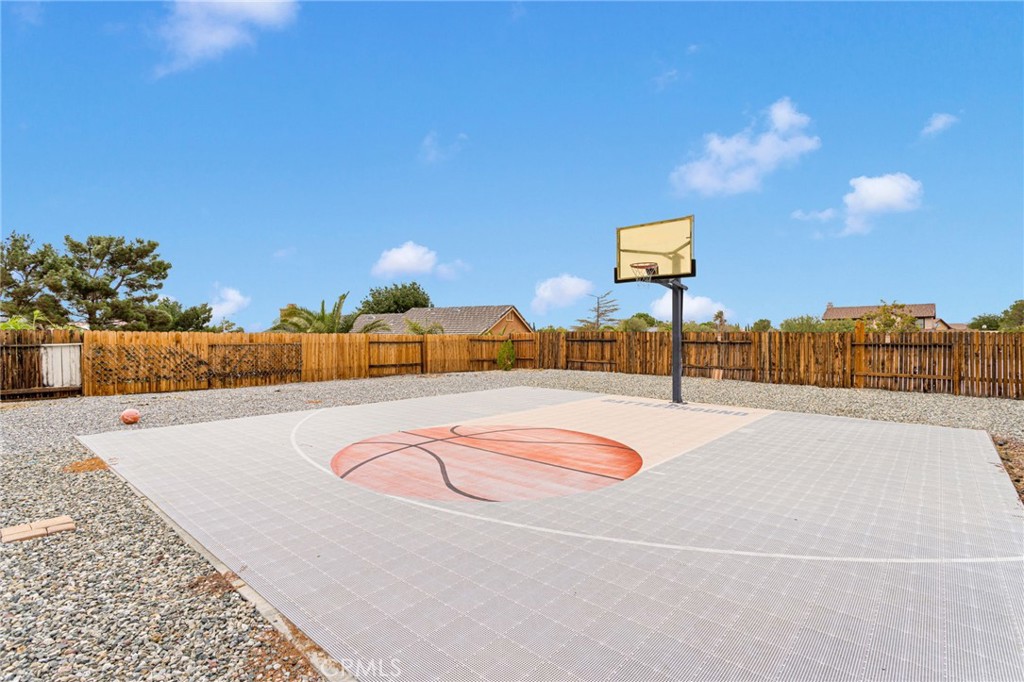 13262 Cuyamaca Road Apple Valley, CA 92308 - Photo 20 of 25