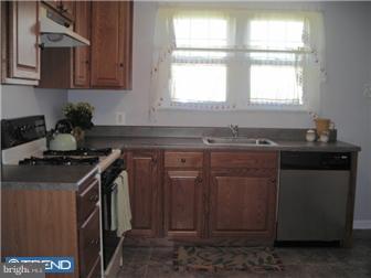 1901 Scott Road Oreland, PA 19075 - Photo 5 of 12 Kitchen
