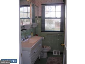 1901 Scott Road Oreland, PA 19075 - Photo 9 of 12 Bathroom