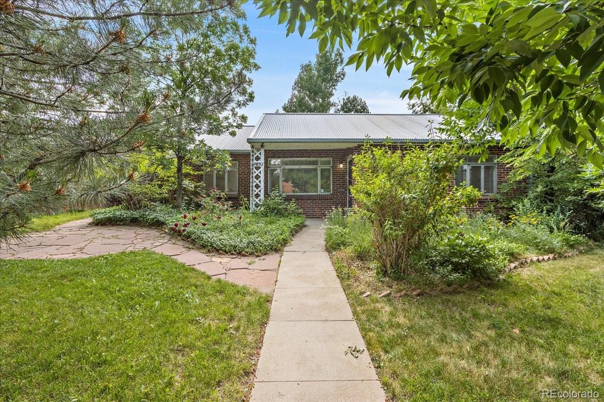 2831 Monroe Street Denver, CO 80205 - Photo 3 of 20