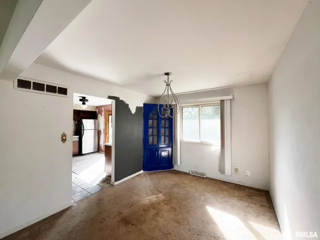 $99,900 | 2824 West Rohmann Avenue, West Peoria, IL 61604