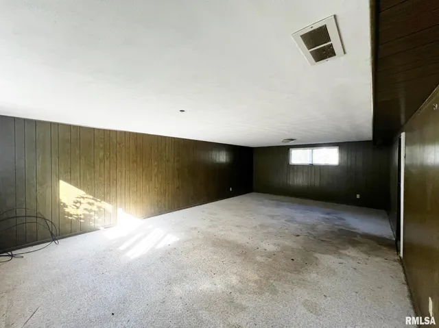 $99,900 | 2824 West Rohmann Avenue, West Peoria, IL 61604