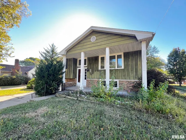 $99,900 | 2824 West Rohmann Avenue, West Peoria, IL 61604