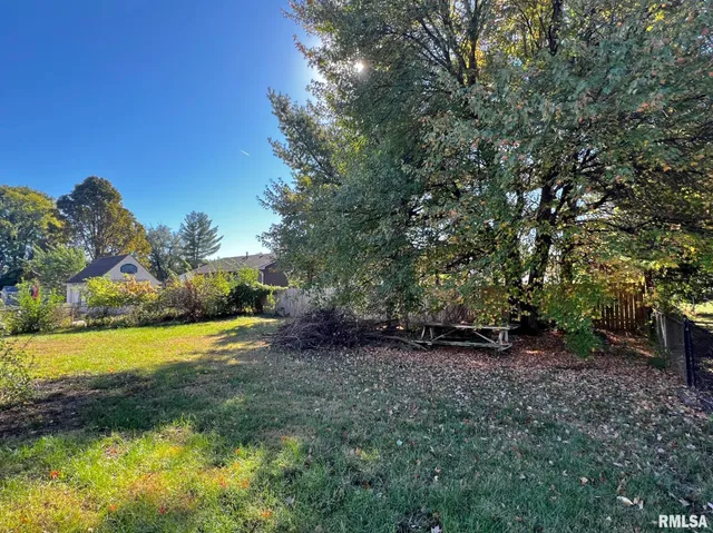 $99,900 | 2824 West Rohmann Avenue, West Peoria, IL 61604