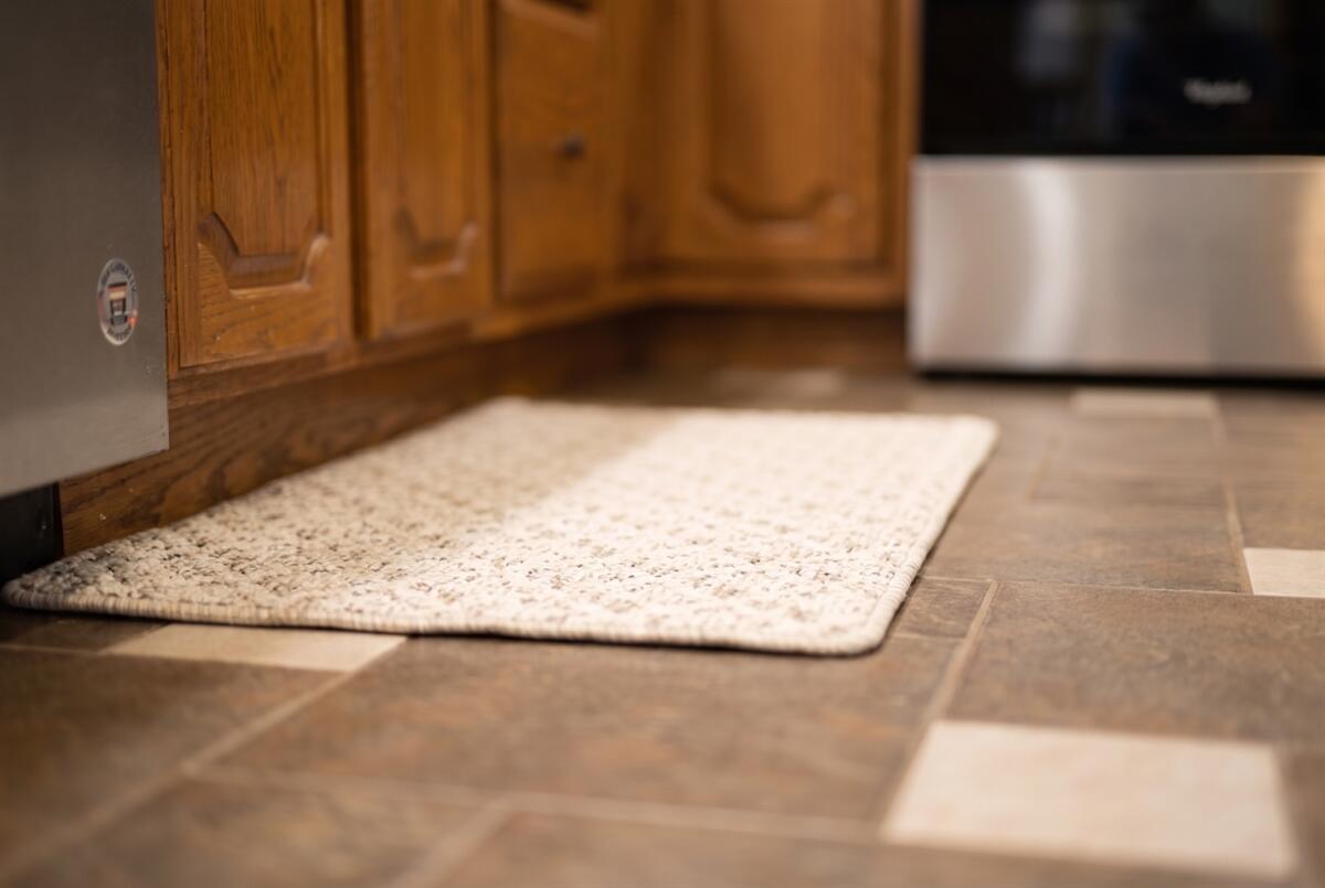 30 Birch Road Auburn, ME 04210 - Photo 20 of 101 096-02_Kitchen 01 _ Floor mat