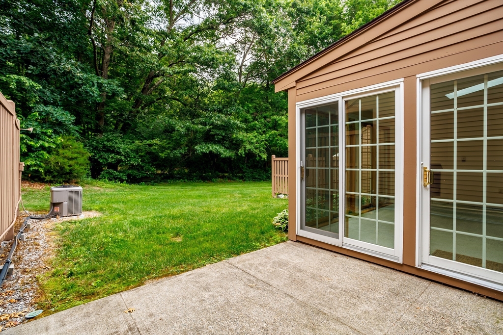 212 Ridgefield Circle, Unit 212B Clinton, MA 01510 - Photo 19 of 42