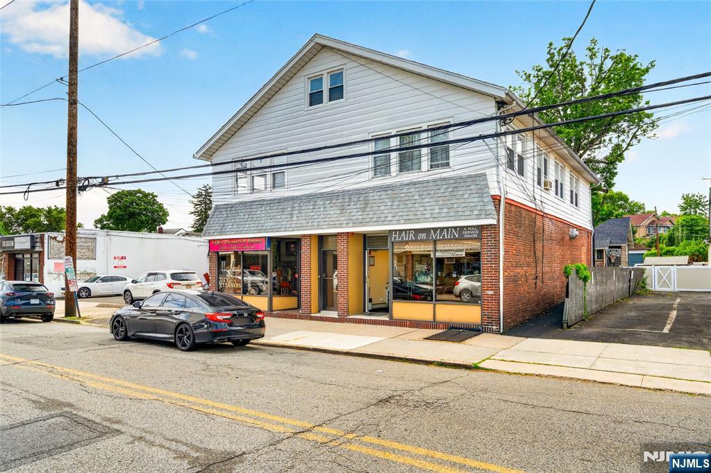 825 Main Street, Unit A Hackensack, NJ 07601 - Photo 2 of 48