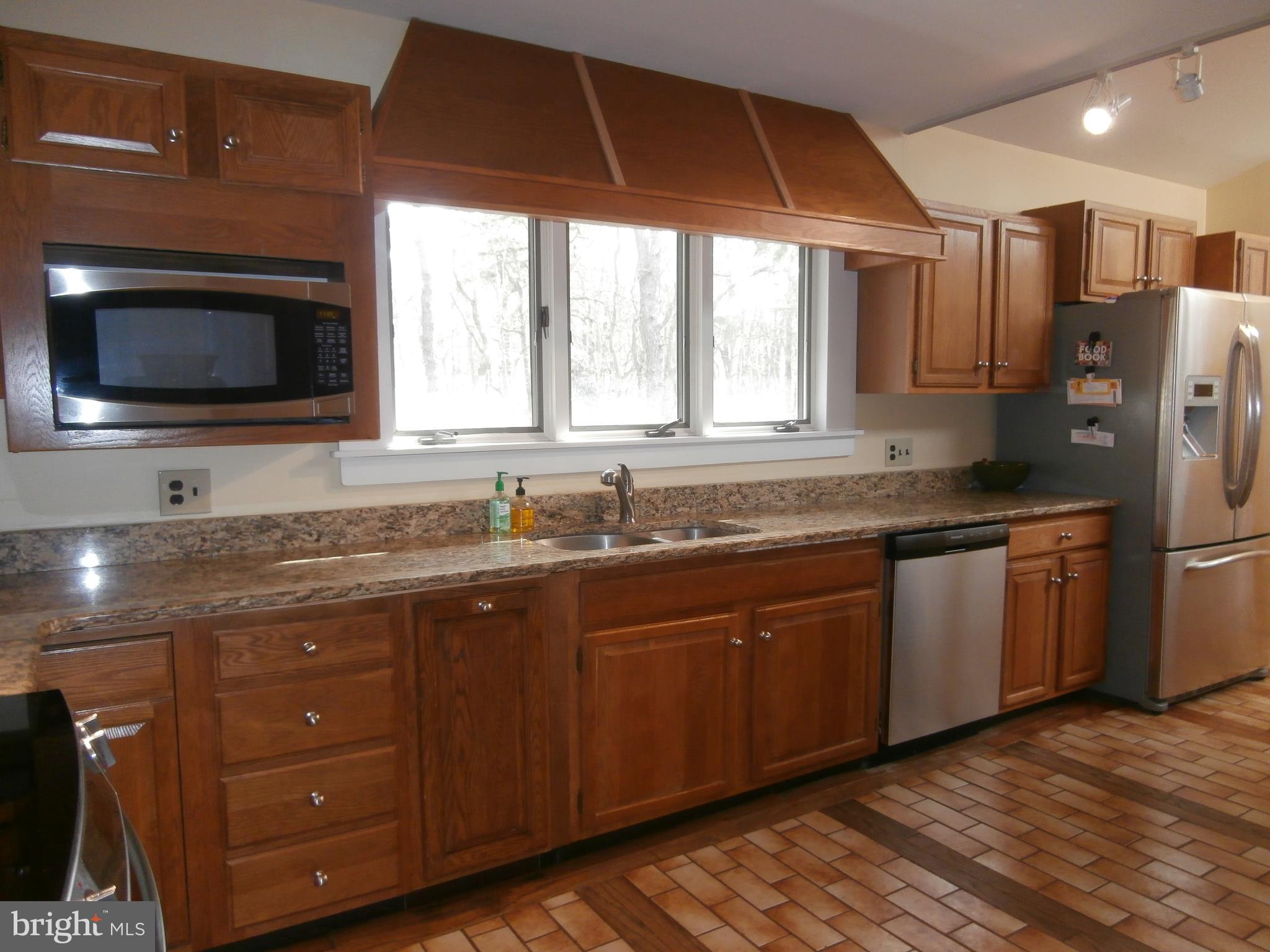 131 Bortons Road Marlton, NJ 08053 - Photo 8 of 28