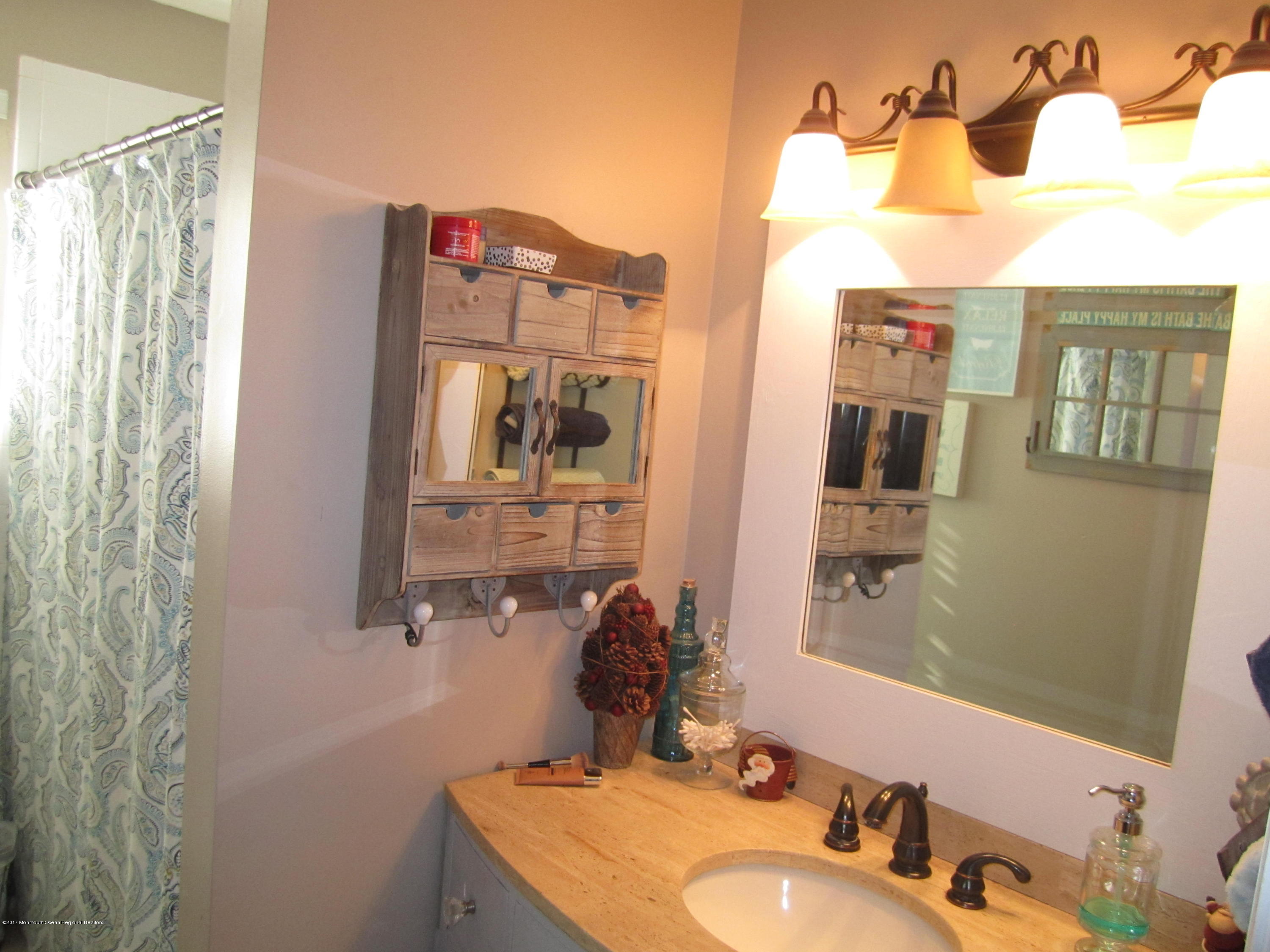 169 Yeoman Road Manahawkin, NJ 08050 - Photo 8 of 19 IMG_2647