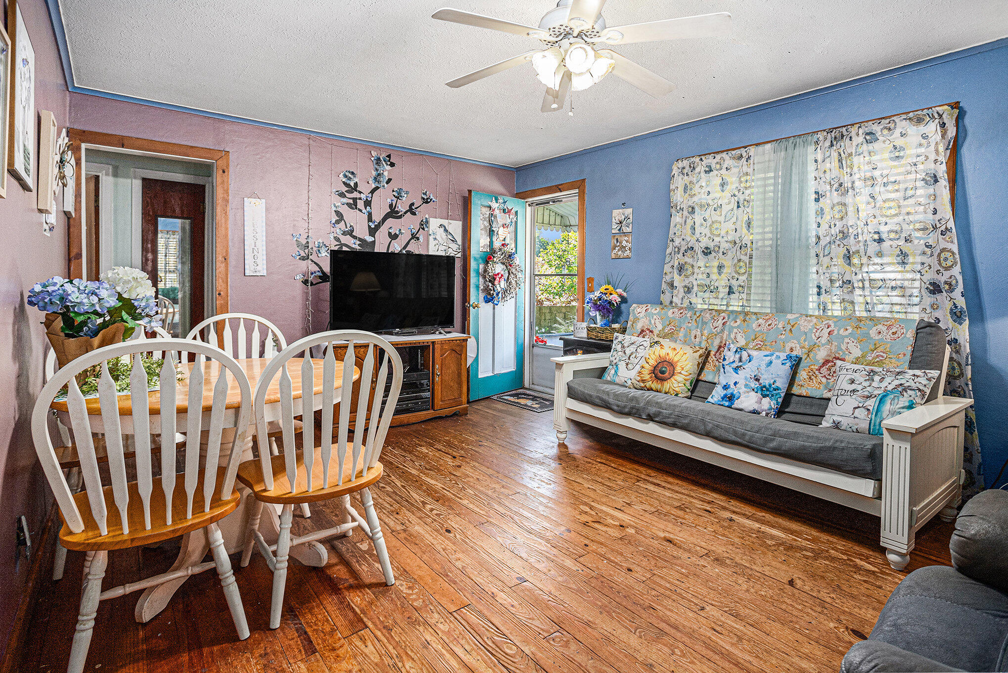 294 North 20th Street Springfield, MI 49037 - Photo 3 of 20 003__mg_4517_86