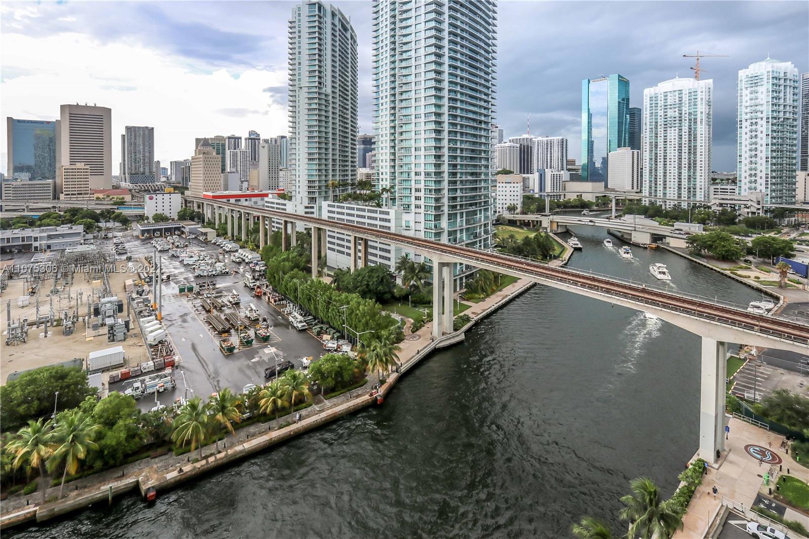 690 Southwest 1st Court, Unit 1715 Miami, FL 33130 - Photo 3 of 42 a city view with tall buildings