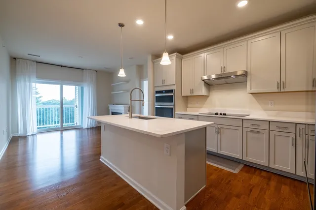 $649,900 | 260 Martins Landing, Unit 508, North Reading, MA 01864