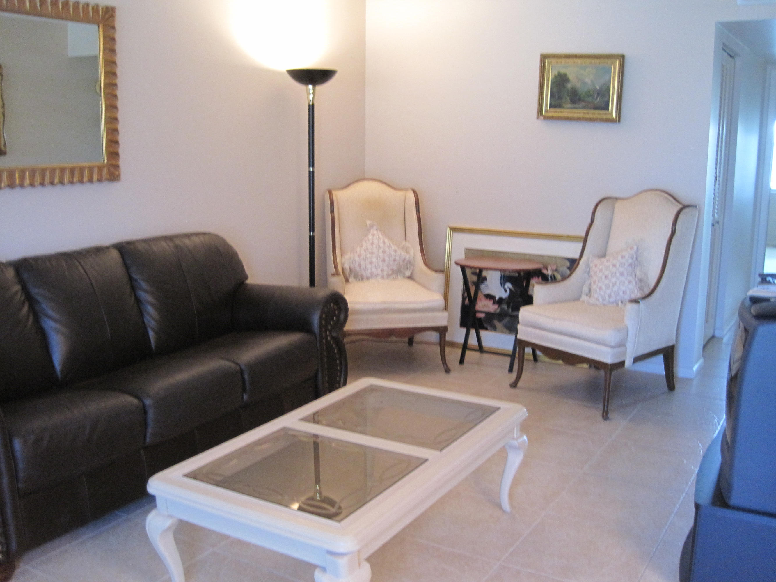2030 Rexford B, Unit 2030 Boca Raton, FL 33434 - Photo 2 of 13 Livingroom