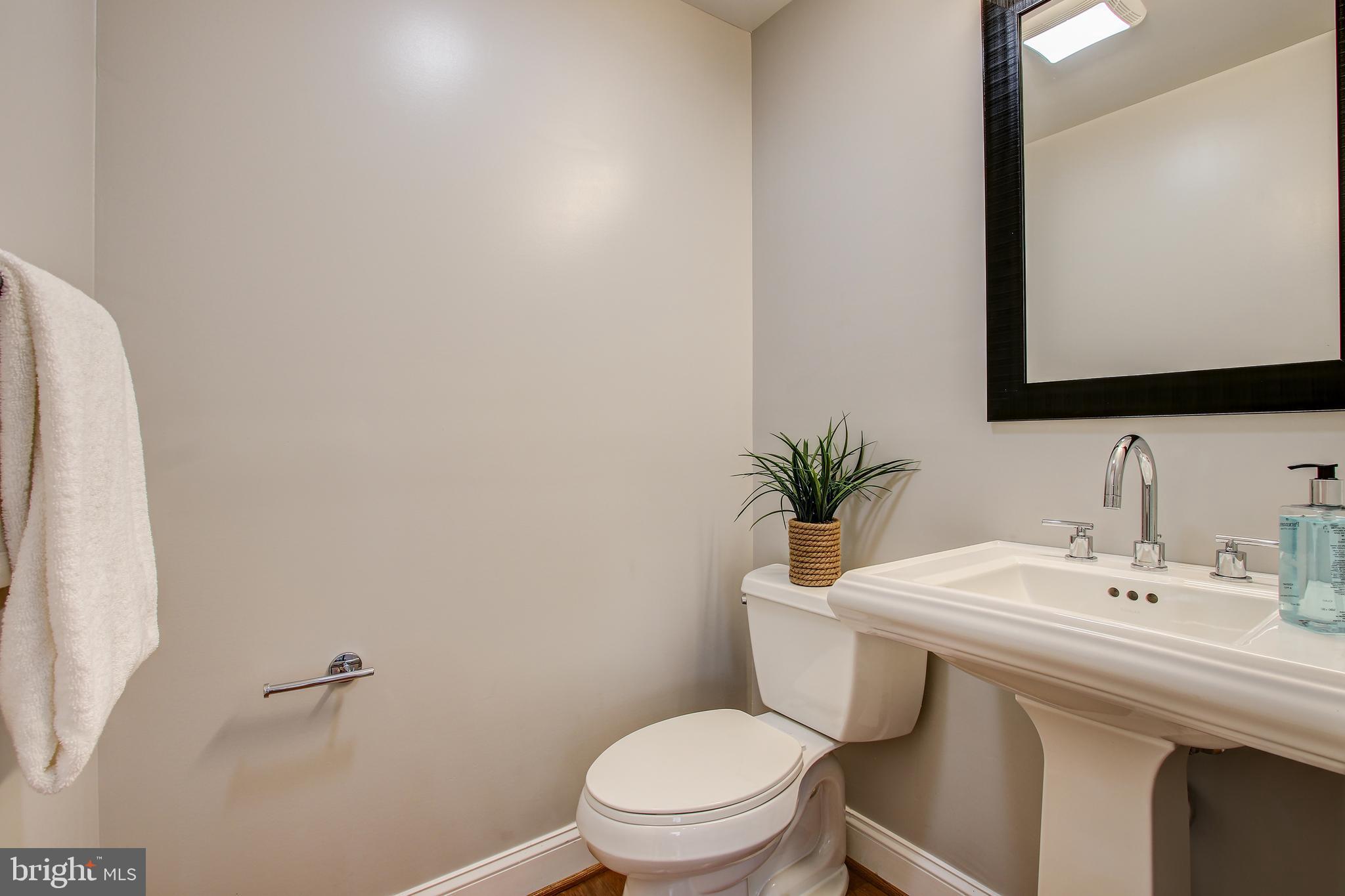 10004 Quinby Street Silver Spring, MD 20901 - Photo 22 of 40 Main level powder room