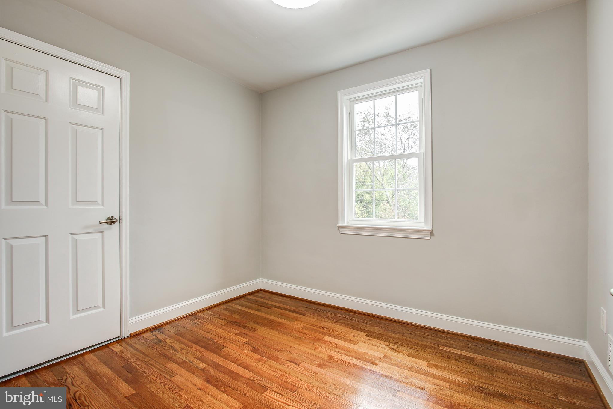 10004 Quinby Street Silver Spring, MD 20901 - Photo 31 of 40 Upper level bedroom #3