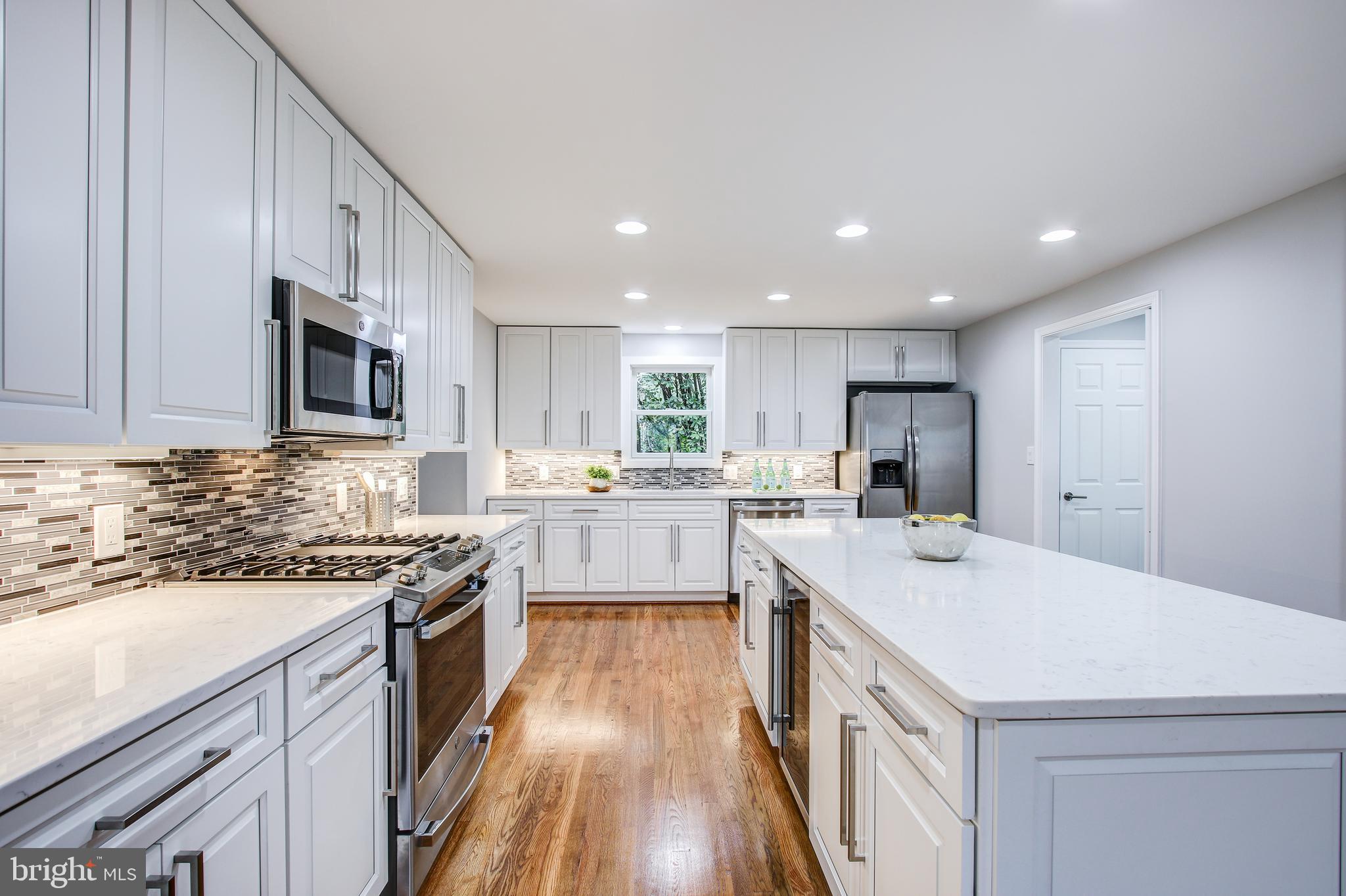 10004 Quinby Street Silver Spring, MD 20901 - Photo 10 of 40 Quartz countertops