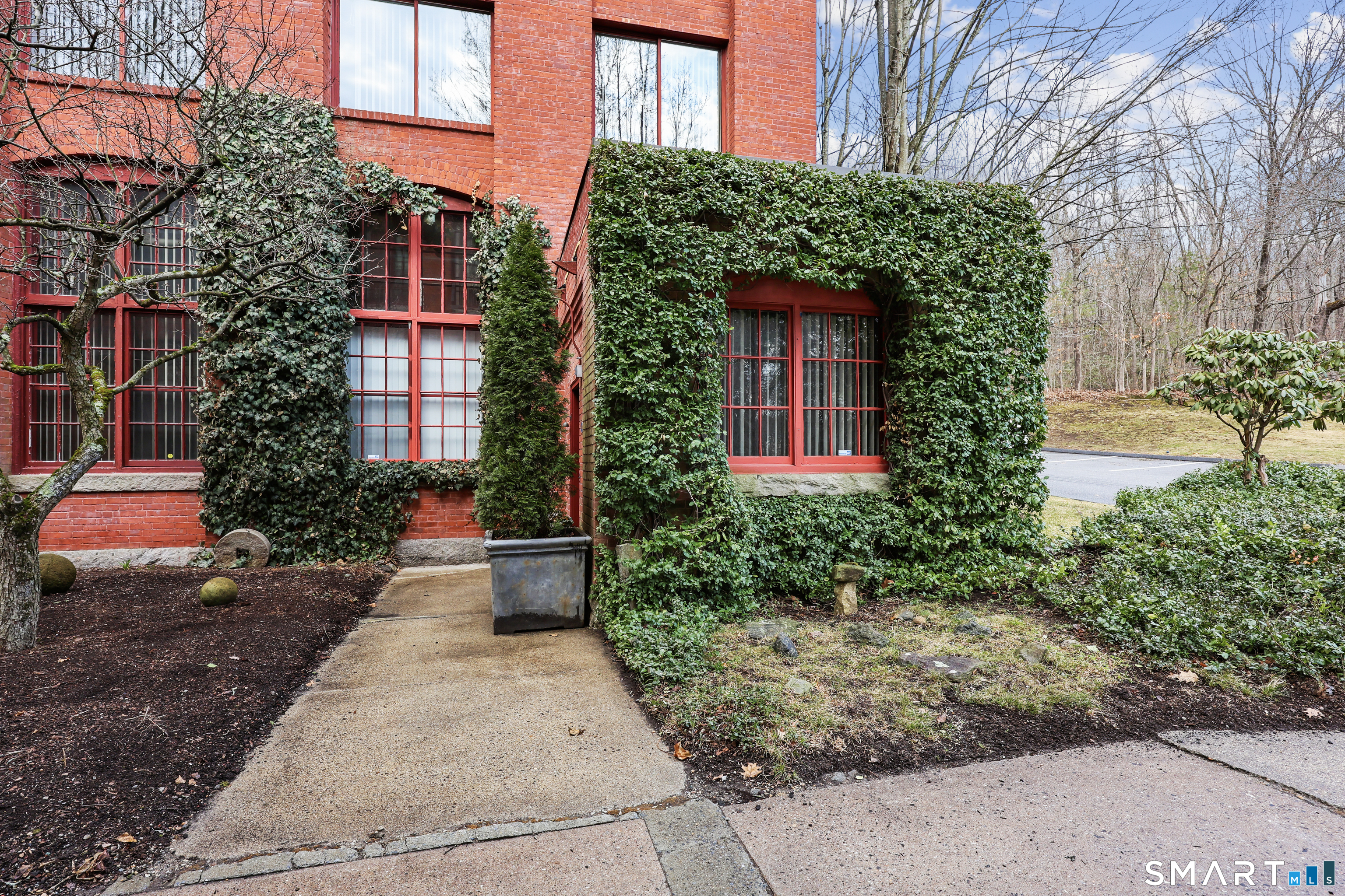 839 Main Street, Unit 99 Torrington, CT 06790 - Photo 3 of 40