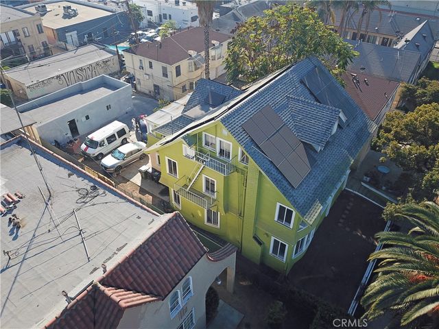 $899,900 | 216 South Lake Street, Los Angeles, CA 90057