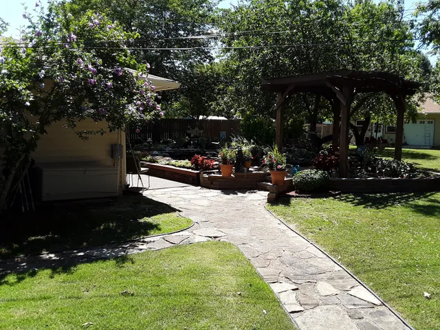 $345,000 | 204 Park Lane, Clarksville, TN 37042