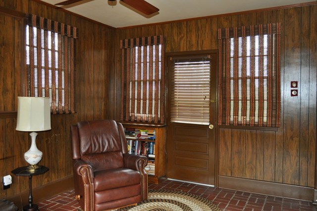 1709 Upper River Road Macon, GA 31211 - Photo 4 of 34 a living room with furniture and a window