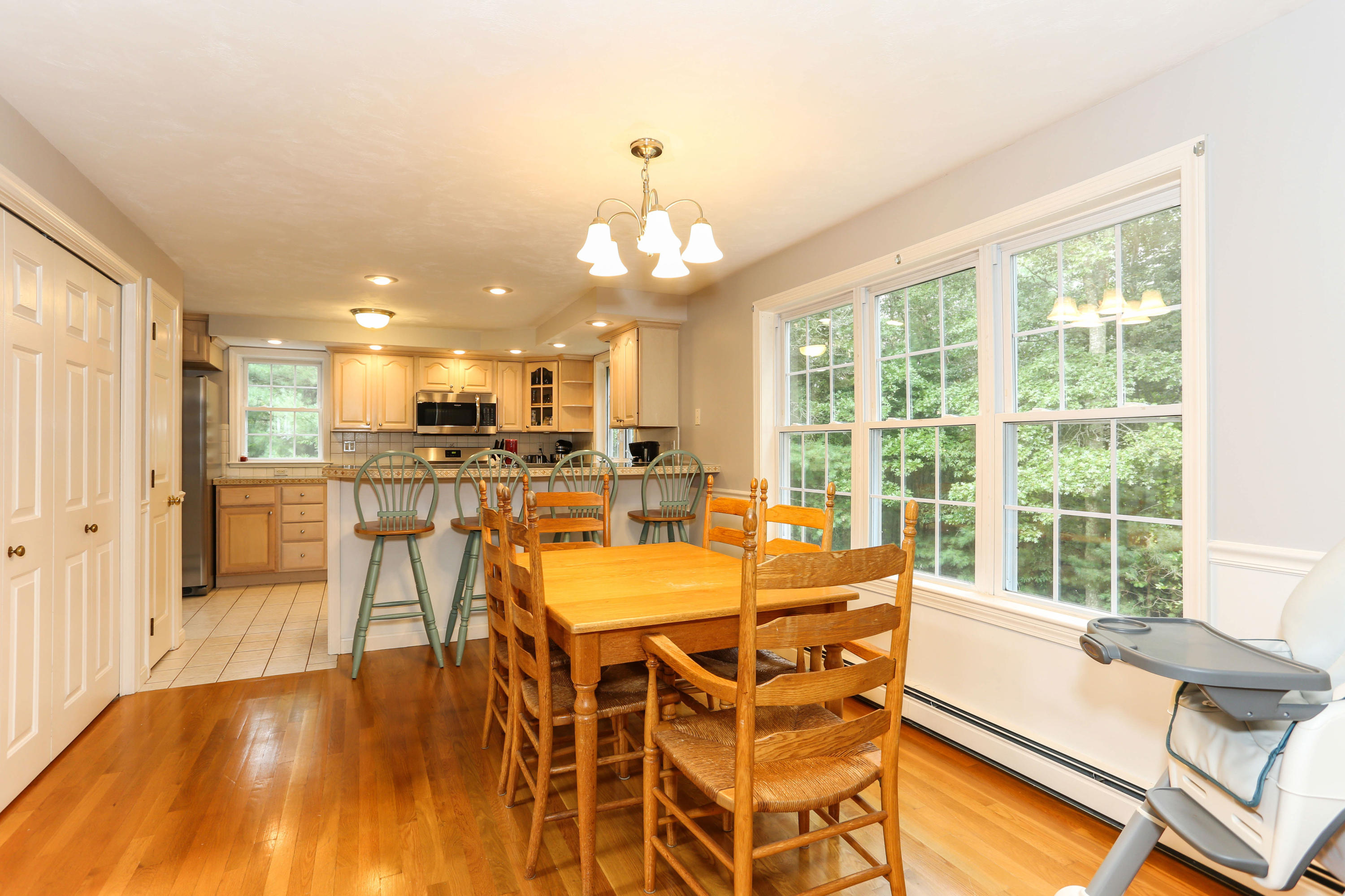 19 Maple Street Mashpee, MA 02649 - Photo 11 of 35 19MapLR-11