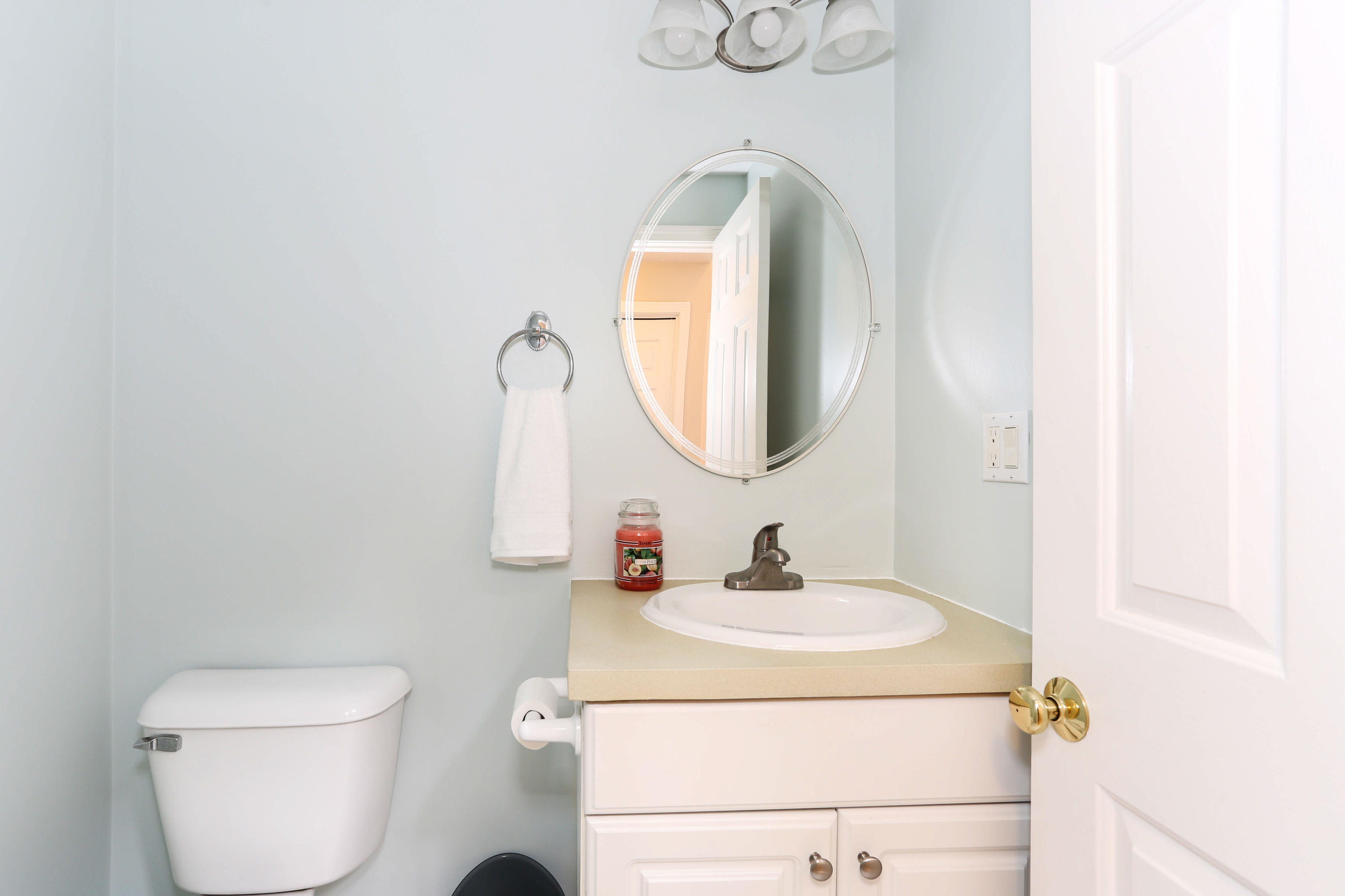 19 Maple Street Mashpee, MA 02649 - Photo 16 of 35 19MapLR-16