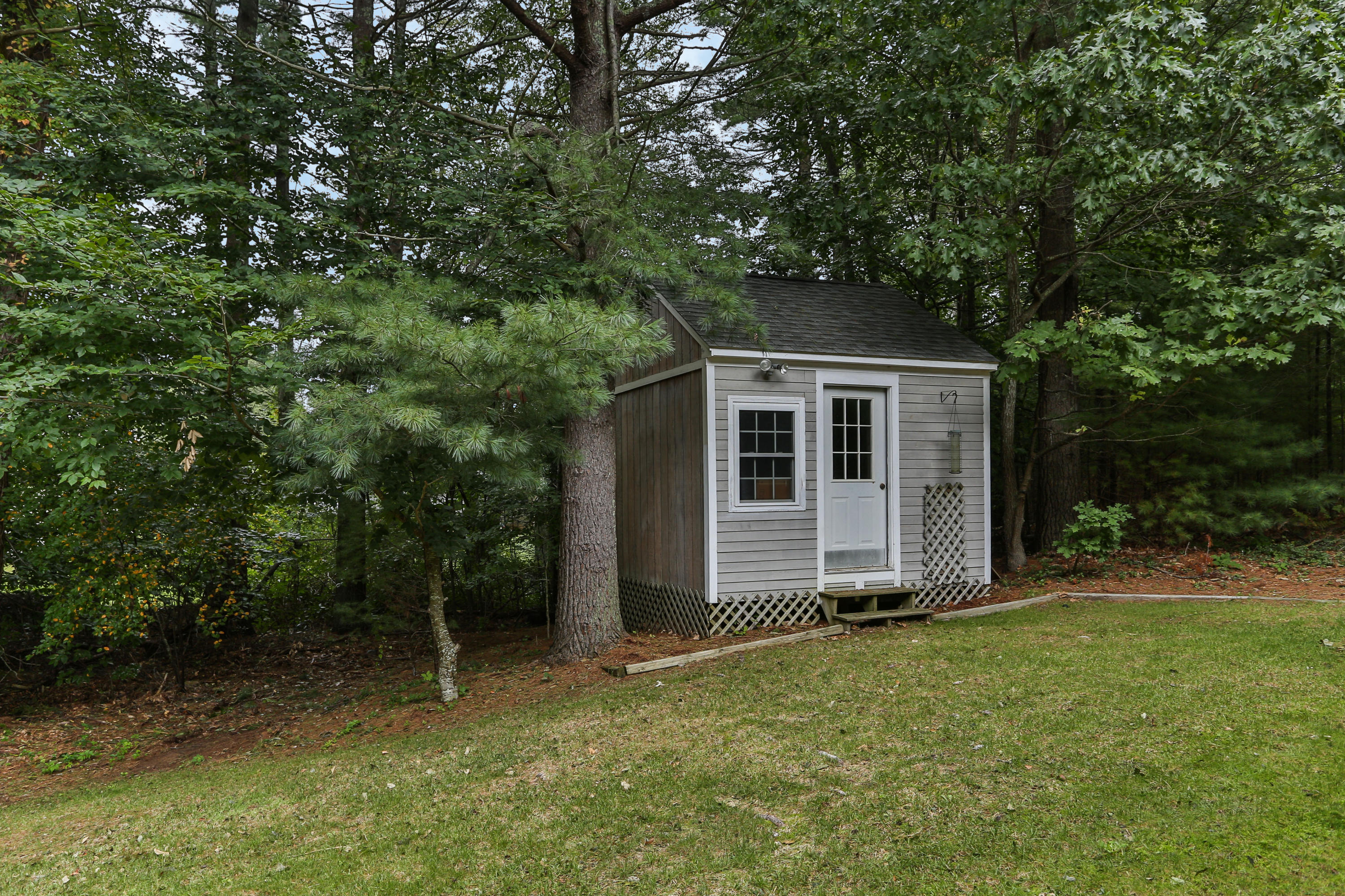 19 Maple Street Mashpee, MA 02649 - Photo 33 of 35 19MapLR-33