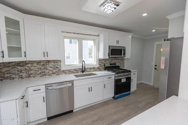 $2,500 | 465 Bruno Street, Schenectady, NY 12306