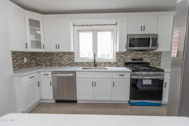 $2,500 | 465 Bruno Street, Schenectady, NY 12306